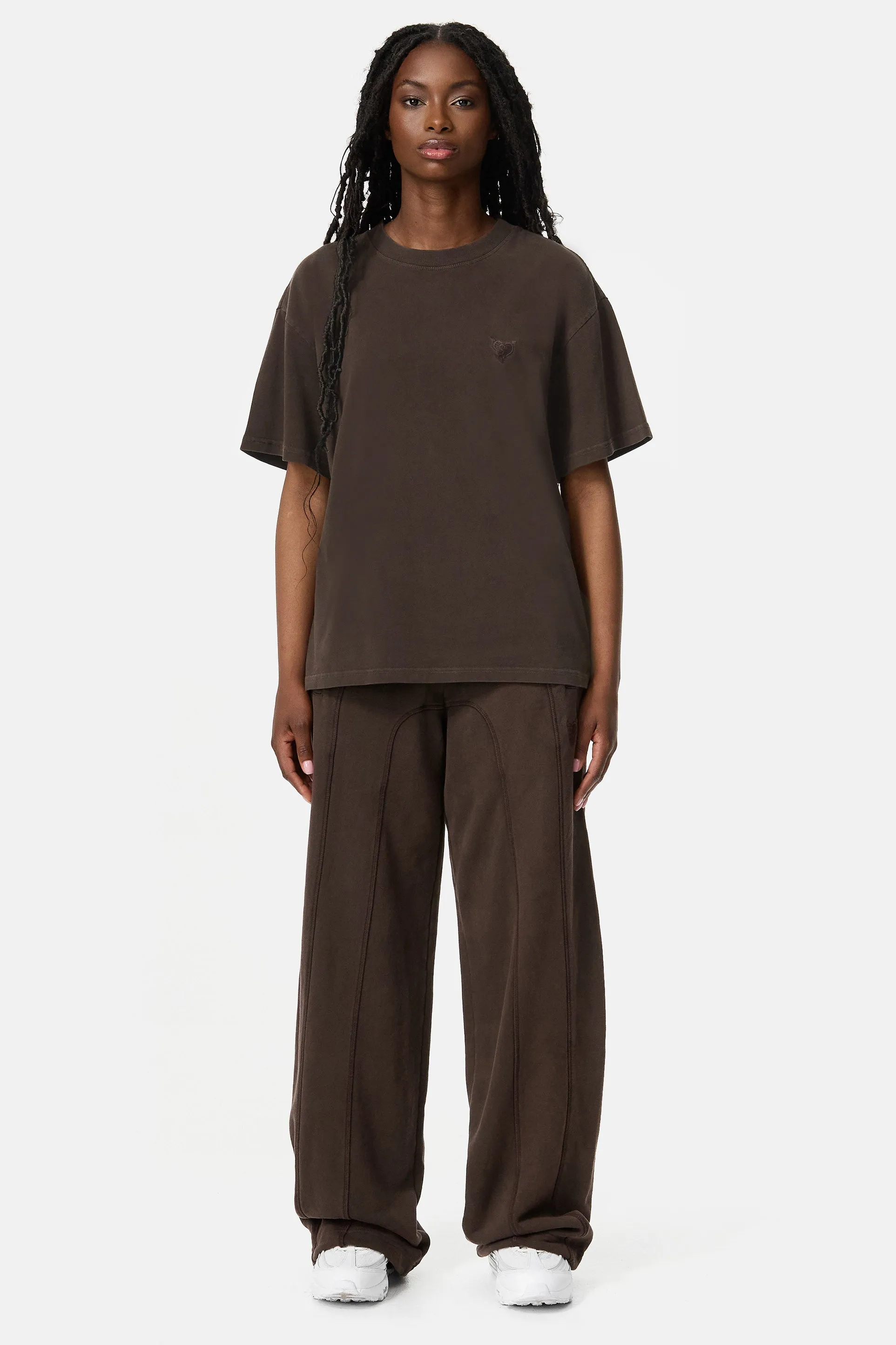 STACKS TEE BROWN